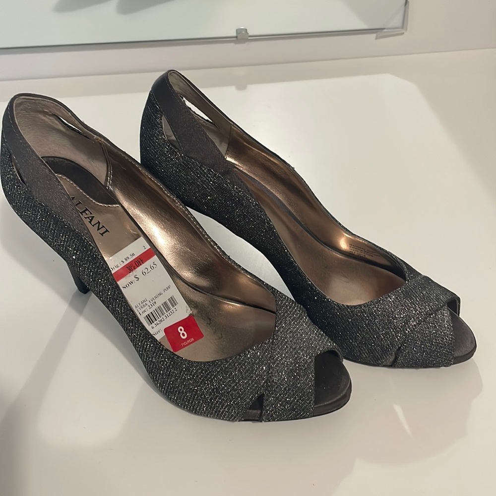 Alfani heels size 8